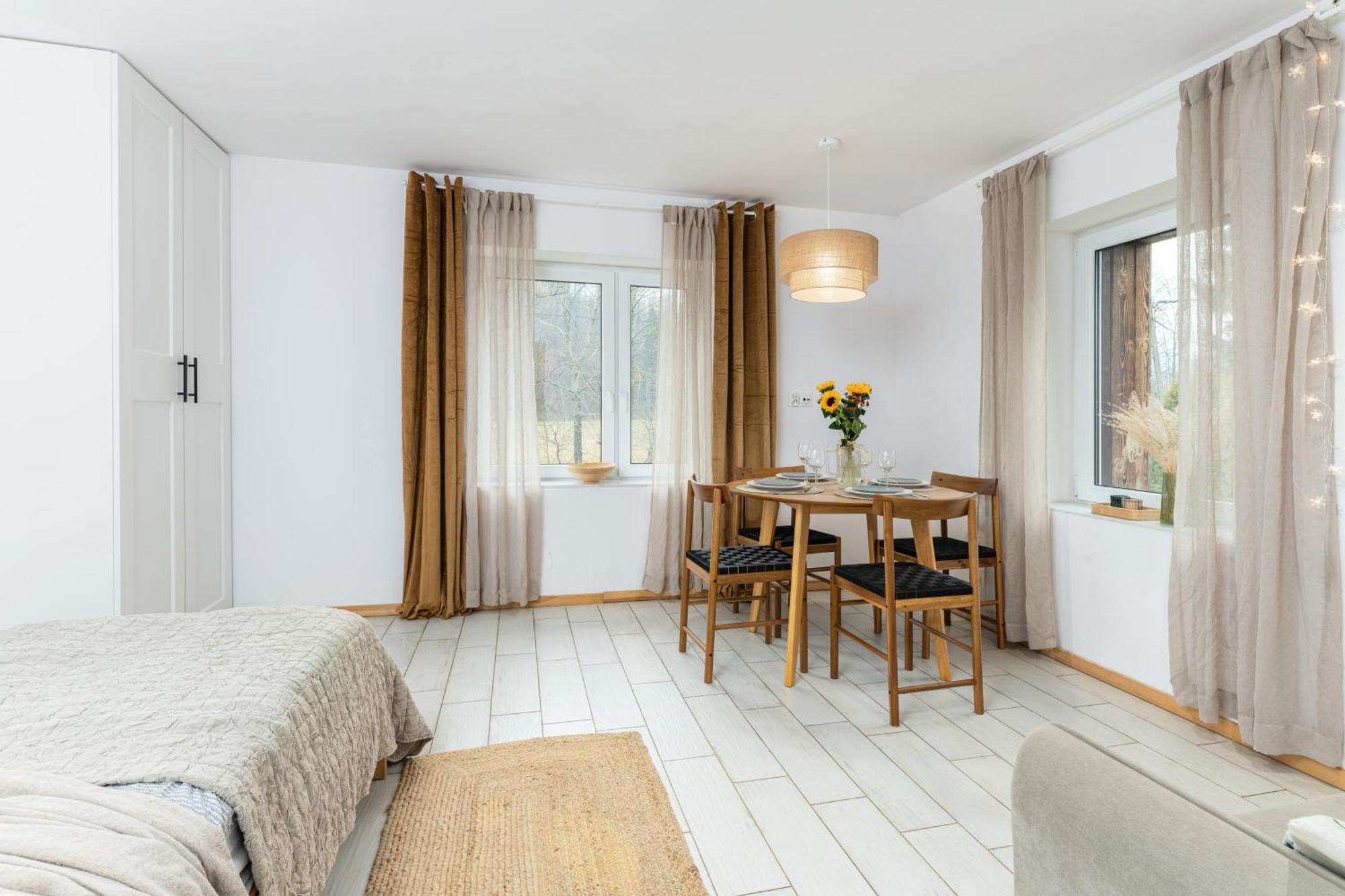 W Deski Dom Apartamenty Krzyżowa 外观 照片