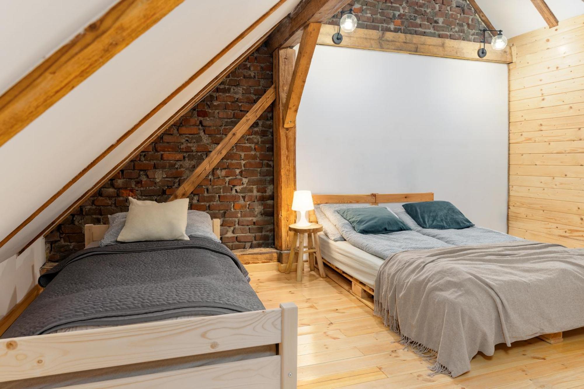 W Deski Dom Apartamenty Krzyżowa 外观 照片