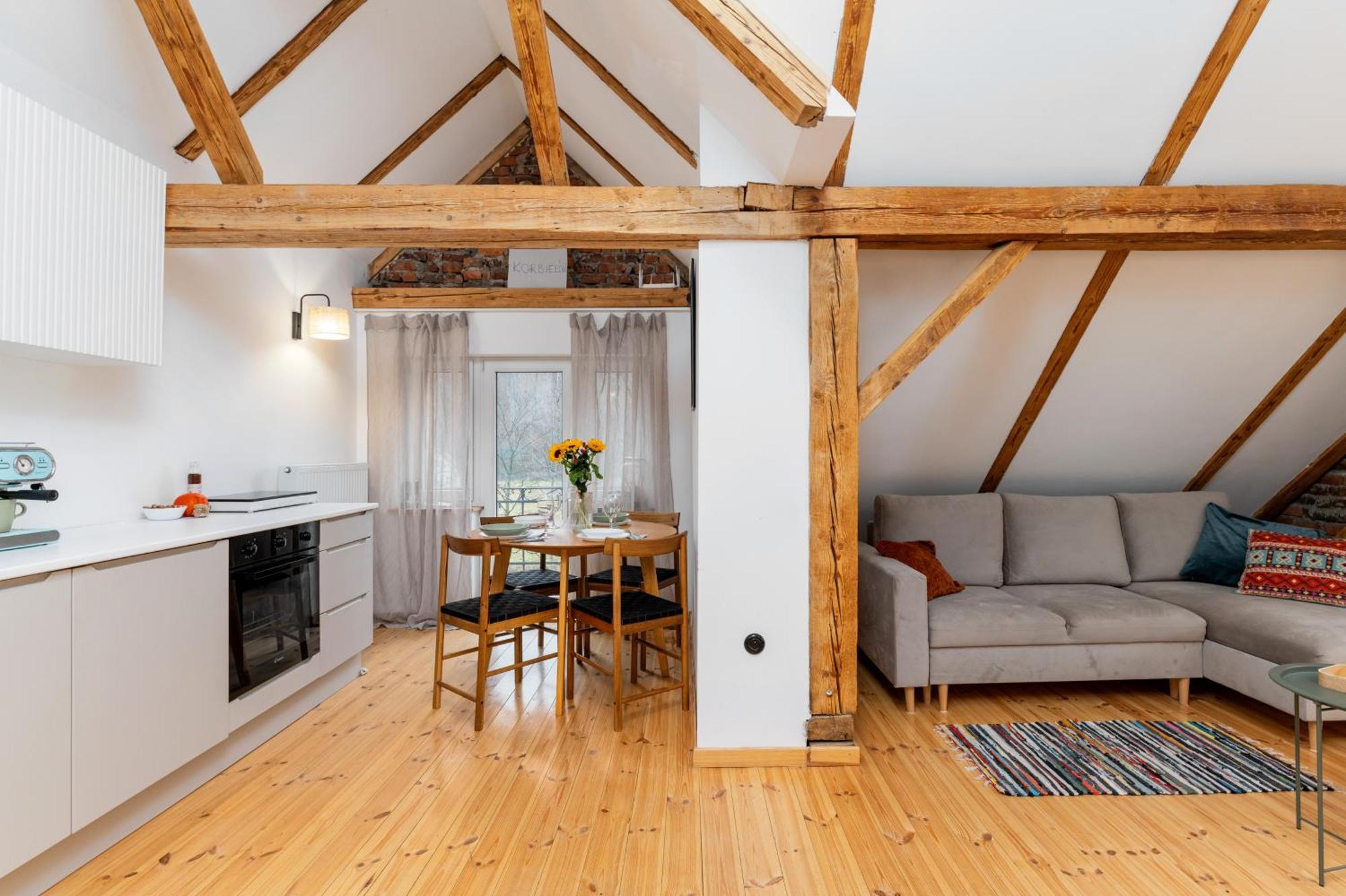 W Deski Dom Apartamenty Krzyżowa 外观 照片